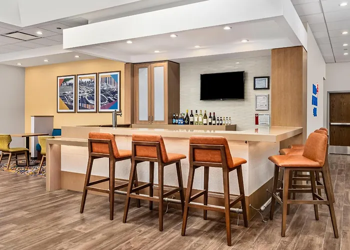 Hotel Hampton Inn Chicago North-Loyola Station, Il 3*